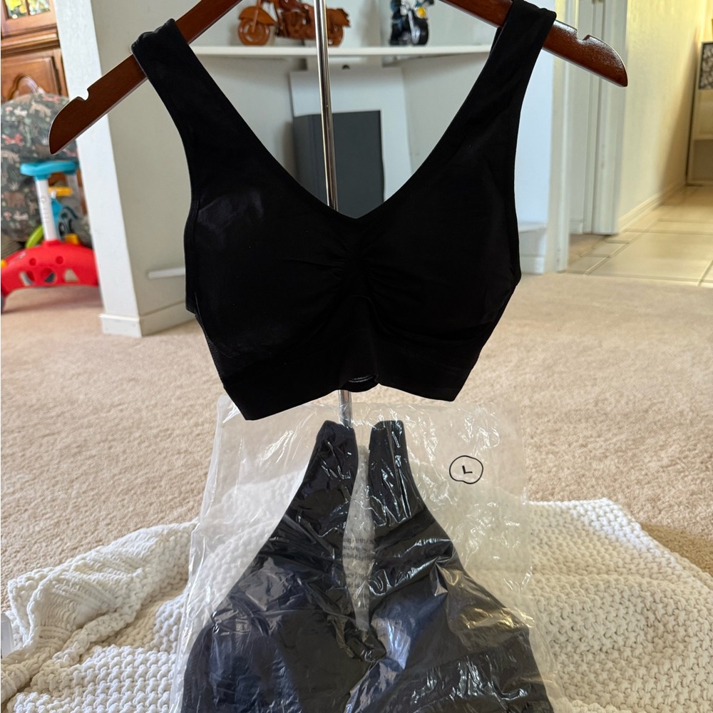 NWT Rhonda Shear M Black Wireless Seamless Bralette Set  - Everyday